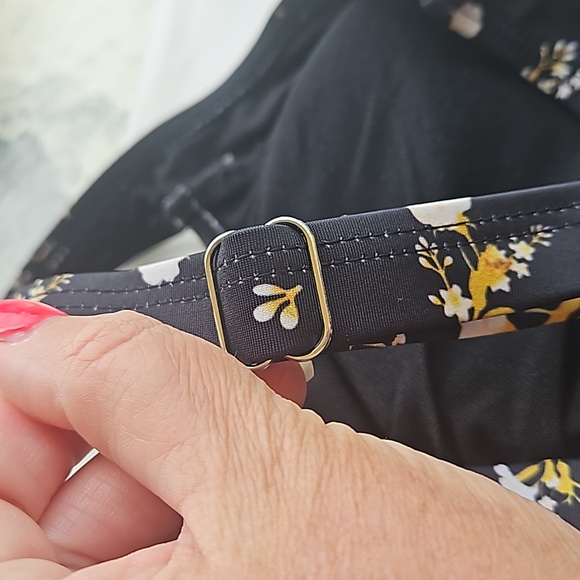 NWT Bloomchic M 10 Black Floral Tankini Top SUMMER - Picture 9 of 17